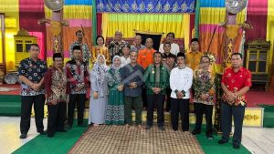 Read more about the article PJ Bupati Sanggau Silahturahmi Dengan Pangeran Ratu Surya Negara