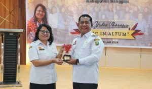 Read more about the article Purna Tugas Kepala Badan Perencanaan Pembangunan Daerah Kabupaten Sanggau, Ir. Yulia Theresia