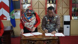 Read more about the article Pembukaan Sosialisasi Bantuan Hukum Secara Gratis Bagi Masyarakat dan Penandatanganan Perjanjian Kerjasama